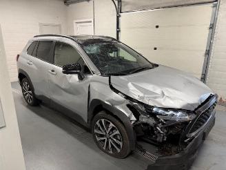 skadebil auto Toyota Corolla Cross HYBRID 2024/11