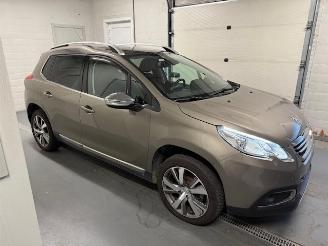 Damaged car Peugeot 2008 // NUR 35000 KM // 2015/6
