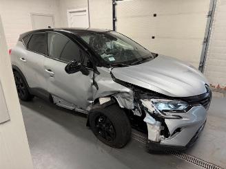damaged passenger cars Renault Captur // NUR 12000 KM // 2022/12
