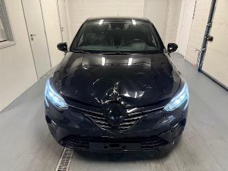 Renault Clio  picture 2