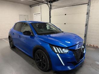krockskadad bil auto Peugeot 208  2023/9