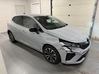 škoda osobní automobily Renault Clio  2024/9