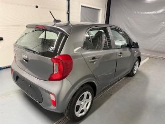 Kia Picanto  picture 8