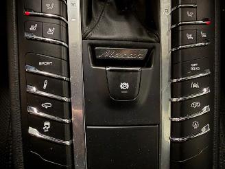 Porsche Macan  picture 21