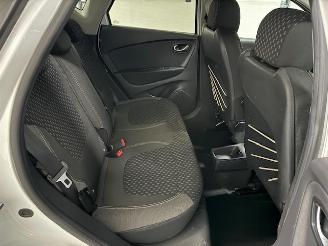 Renault Captur  picture 13