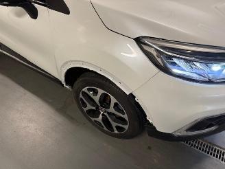Renault Captur  picture 2