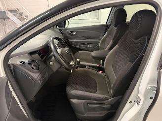 Renault Captur  picture 9