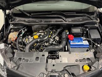 Renault Captur  picture 21