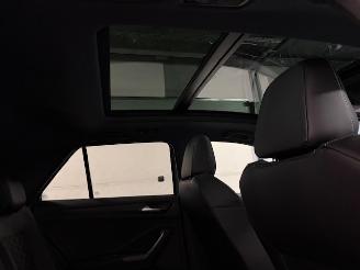 Volkswagen T-Roc  picture 18