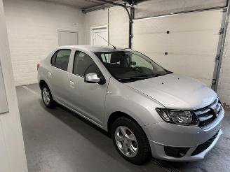 Coche accidentado Dacia Logan  2016/9