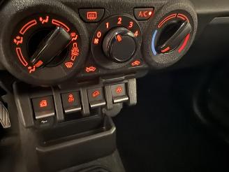 Suzuki Jimny  picture 15