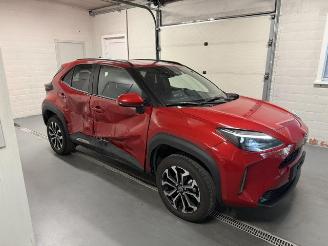 Vaurioauto  passenger cars Toyota Yaris Cross HYBRIDE 2025/11