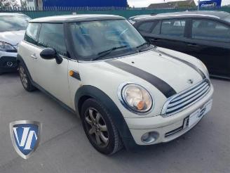 Coche siniestrado Mini Cooper Mini (R56), Hatchback, 2006 / 2013 1.6 16V Cooper 2008/10
