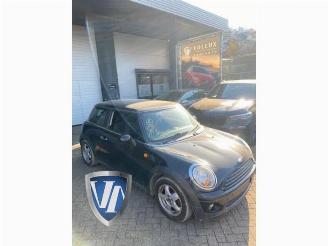 Coche siniestrado Mini Cooper  2010/8