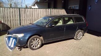 Vrakbiler auto Volvo V-70 V70 (BW), Combi, 2007 / 2016 2.4 D 20V 2010/1