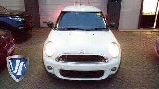 Coche siniestrado Mini Cooper Mini (R56), Hatchback, 2006 / 2013 1.6 16V One 2012/9