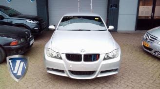 Sloopauto BMW 3-serie 3 serie (E90), Sedan, 2005 / 2011 320d 16V 2007/11