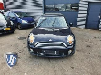 Coche siniestrado Mini Cooper Mini (R56), Hatchback, 2006 / 2013 1.6 16V Cooper 2007/1