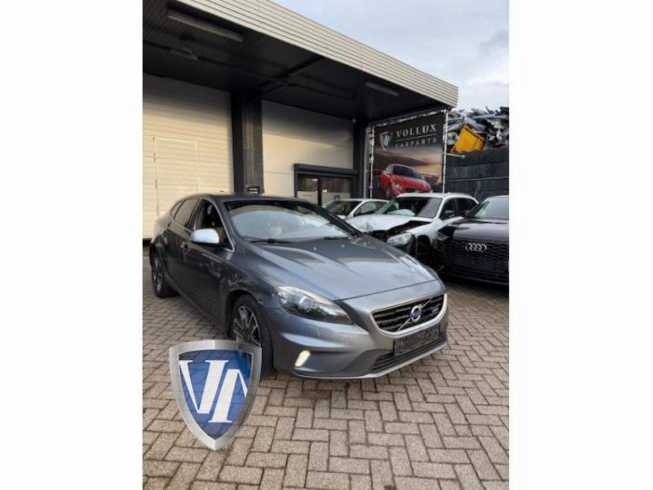 Volvo V-40 V40 (MV), Hatchback 5-drs, 2012 / 2019 2.0 D4 16V