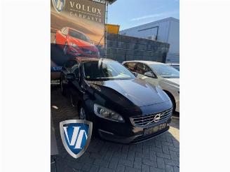 Uttjänta bilar auto Volvo V-60 V60 I (FW/GW), Combi, 2010 / 2018 2.0 D4 16V 2014/9
