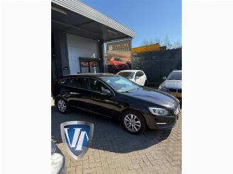 Volvo V-60 V60 I (FW/GW), Combi, 2010 / 2018 2.0 D4 16V picture 4