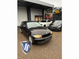 Vrakbiler auto BMW 1-serie 1 serie (E81), Hatchback 3-drs, 2006 / 2012 116i 2.0 16V 2010/8