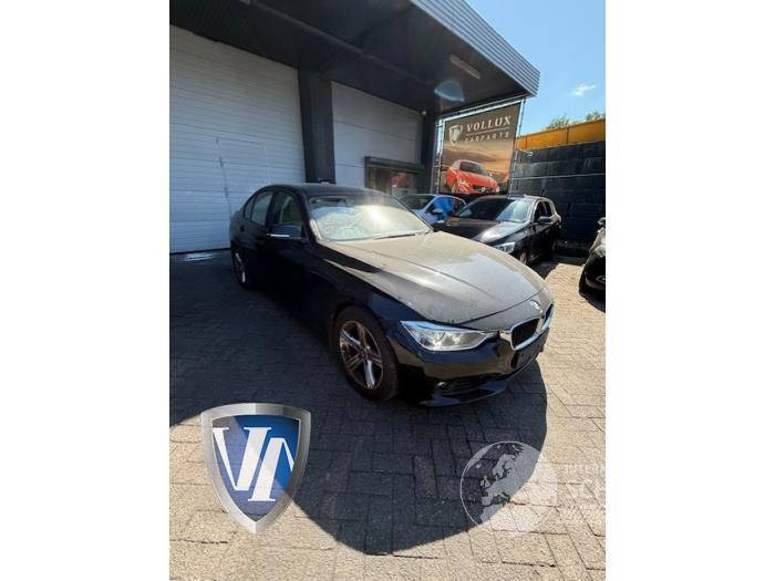 BMW 3-serie 3 serie (F30), Sedan, 2011 / 2018 328i 2.0 16V