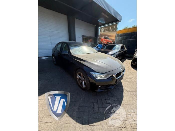 BMW 3-serie 3 serie (F30), Sedan, 2011 / 2018 328i 2.0 16V