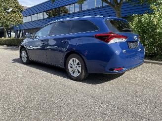 Coche accidentado Toyota Auris 1.8 hybrid 2016/5