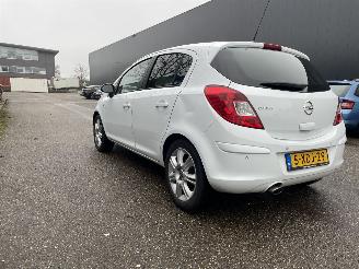 krockskadad bil auto Opel Corsa 1.4 5drs 2014/7