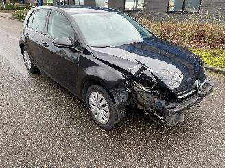 skadebil auto Volkswagen Golf 1.6 tdi 2015/1