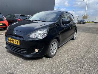 Unfallwagen Mitsubishi Space-star 5drs clima 2015/7