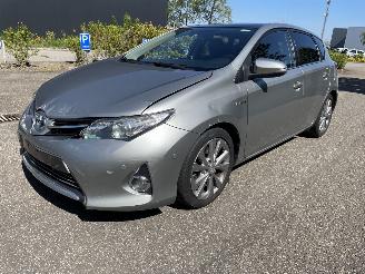 Damaged car Toyota Auris 1.8 hybrid 2013/8