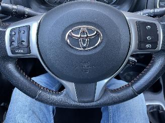 Toyota Yaris 1.3 5drs picture 14