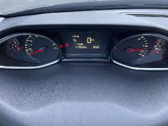 Peugeot 308 1.6hdi 88kw picture 10