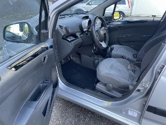 Chevrolet Spark 1.0 lpg picture 10