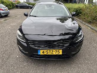 Volvo V-60 2.4 D plug in hybrid picture 5