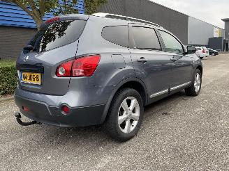 krockskadad bil auto Nissan Qashqai 2.0 7pers. 2009/7