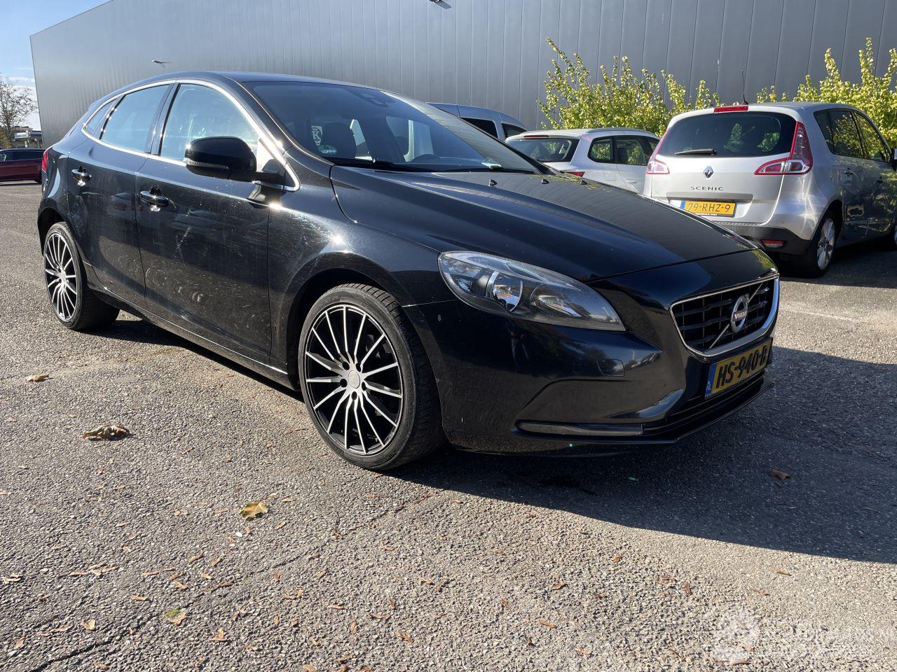 Volvo V-40 2.0d