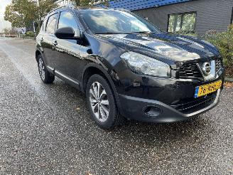 krockskadad bil auto Nissan Qashqai 2.0 aut 2010/10