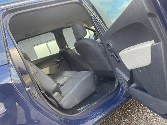 Dacia Lodgy 1.6 airco picture 11