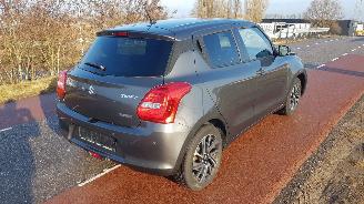 Suzuki Swift AUTOMAAT picture 6