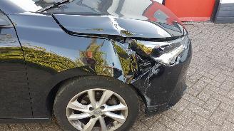 Opel Corsa ELEGANCE picture 3