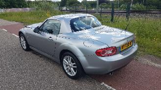 Mazda MX-5 HARDTOP rijdt nieuw picture 12