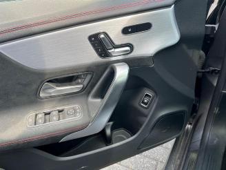 Mercedes Cla-klasse 180d Shooting Brake AMG Panorama picture 15