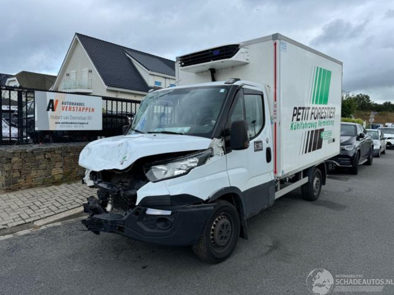 Iveco Daily 35S14 Hi-matic ''Carrier Xarios 350''
