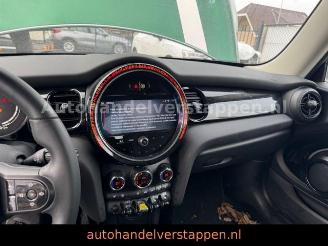 Mini Cooper S E Mini 3-trg. E 135KW picture 13