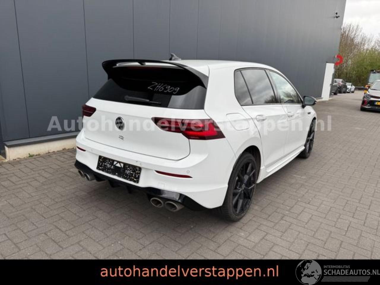 Volkswagen Golf VIII Lim. R 4Motion Performance Panorama