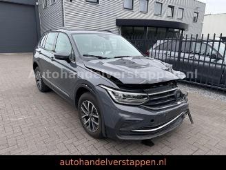 Unfallwagen Volkswagen Tiguan 2.0TDI Life R-Cam DAB+ LED 2022/6