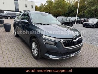 krockskadad bil auto Skoda Kamiq 1.5 TSI 150PS 7-DSG Ambition 2021/4